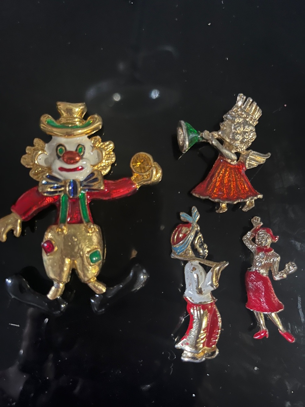 Broaches vintage 4 costume people themed whimsical jewelry pins artsy vintage